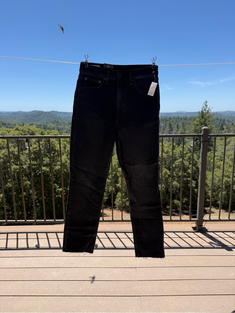GAP Women’s Black Slim Straight Jeans
